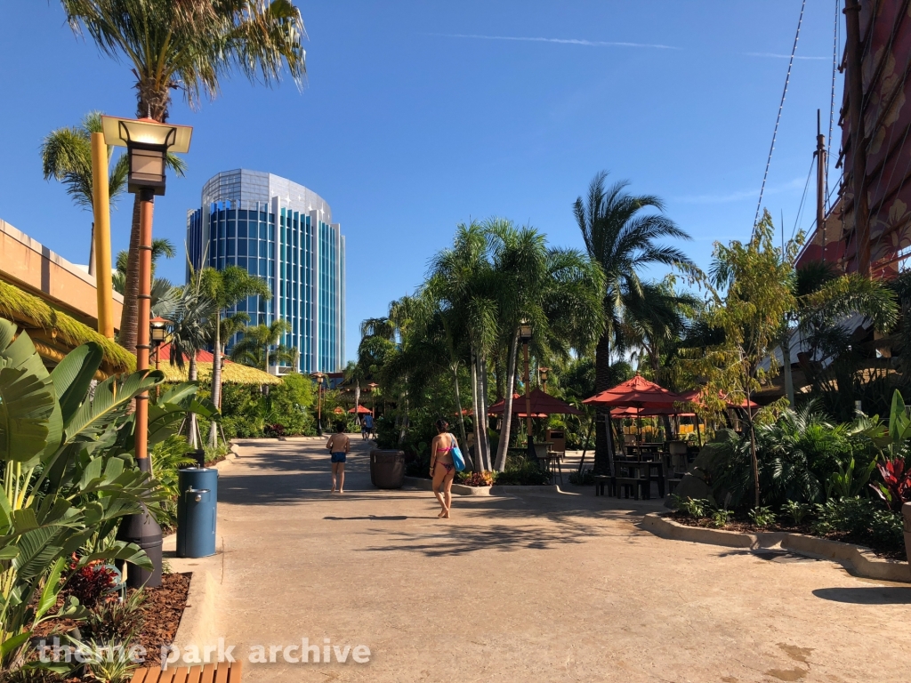Wave Village at Volcano Bay