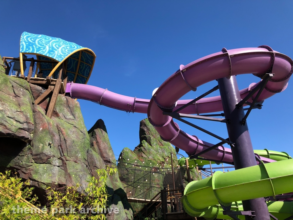 Ohyah and Ohno Drop Slide at Volcano Bay