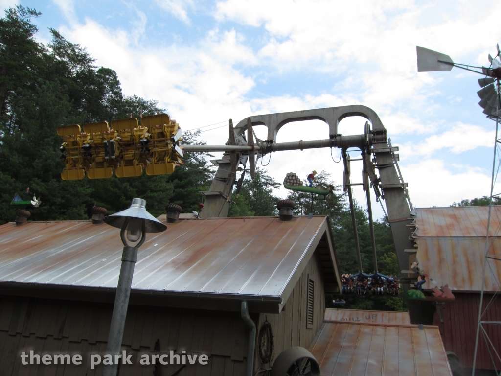 Barnstormer at Dollywood