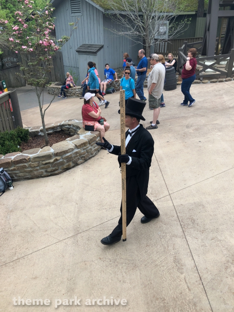 Valley Road at Silver Dollar City