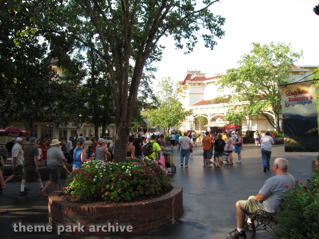 Showstreet at Dollywood