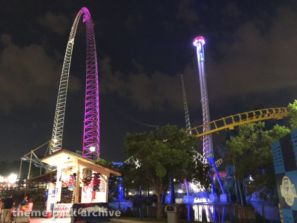 Nighthawk at Carowinds