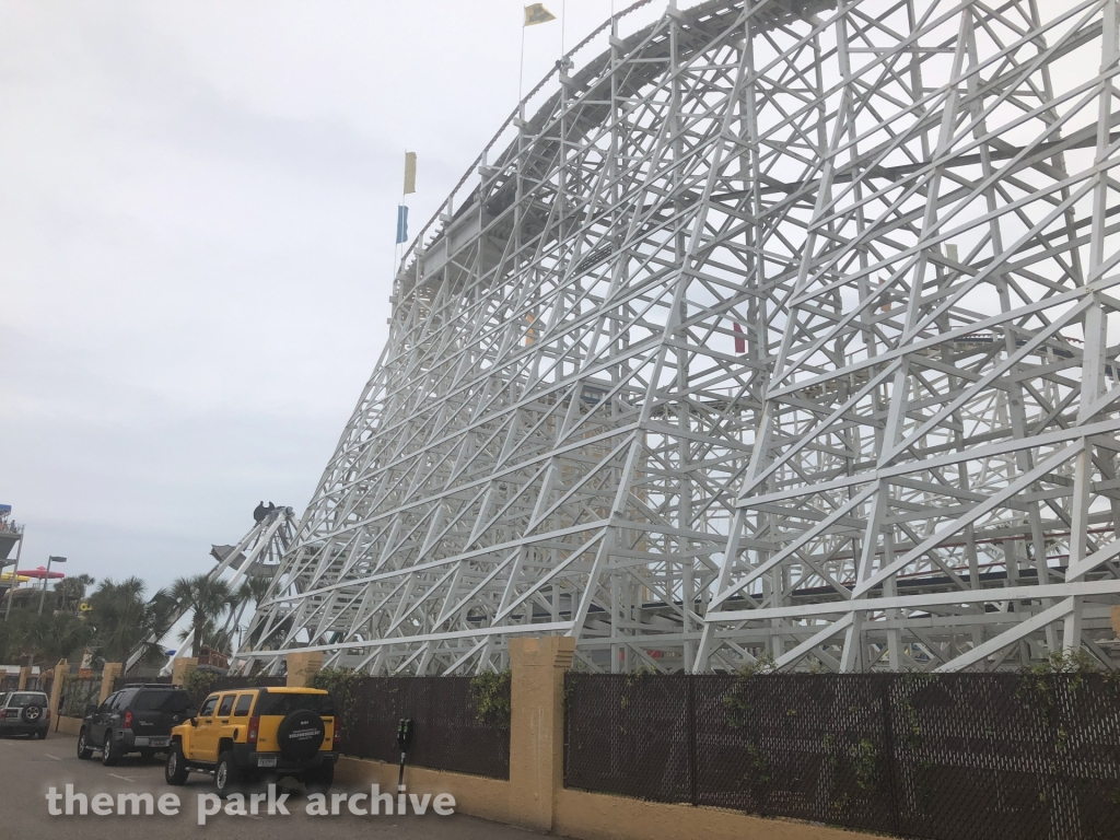 Swamp Fox at Family Kingdom