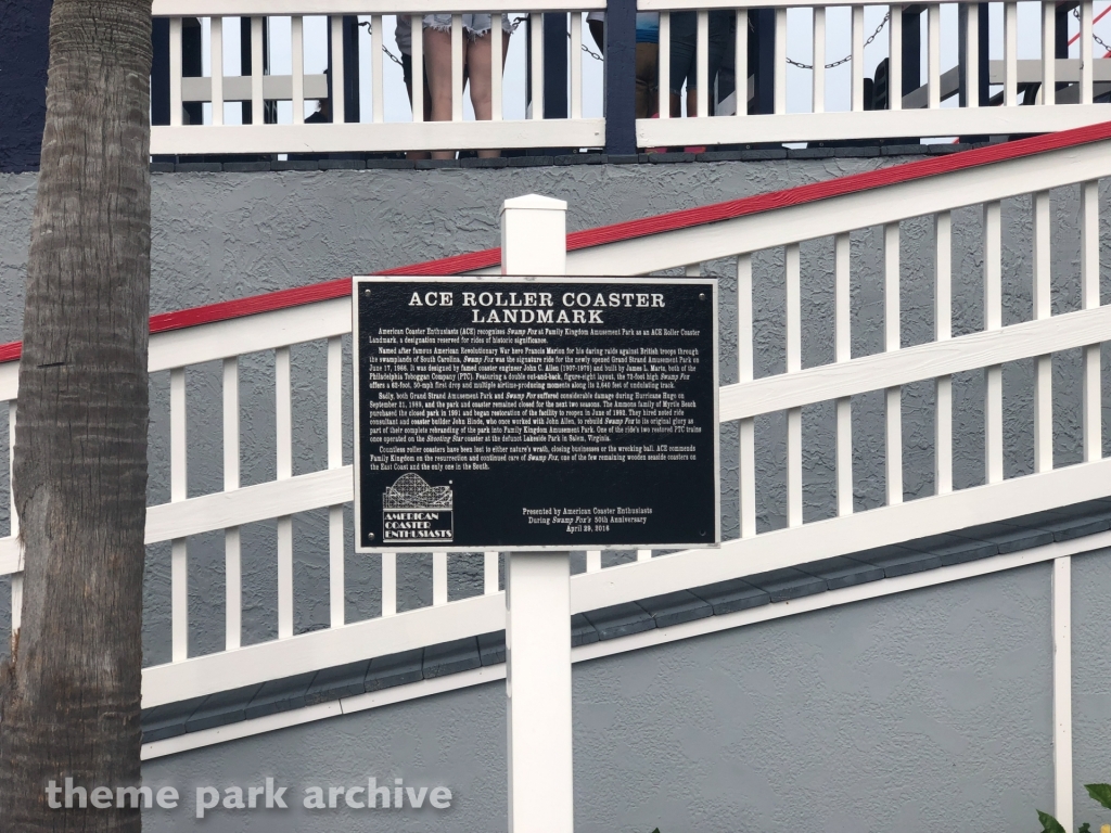 Swamp Fox at Family Kingdom