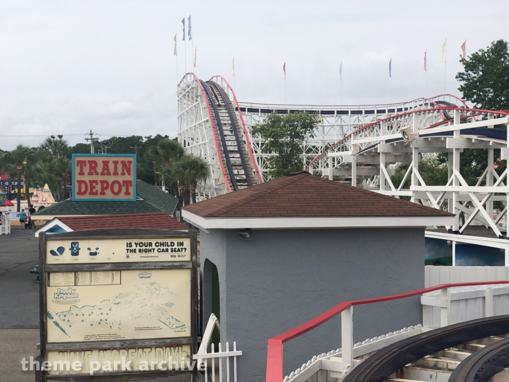 Swamp Fox at Family Kingdom