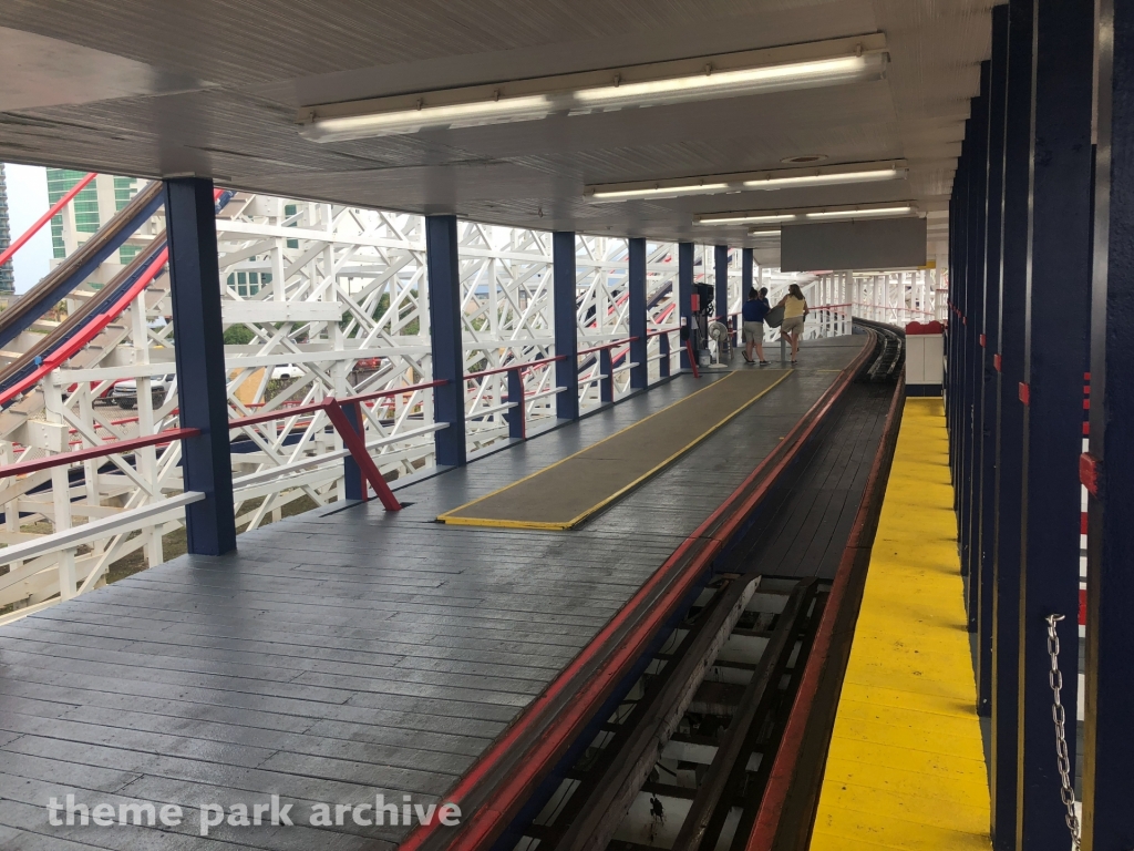 Swamp Fox at Family Kingdom