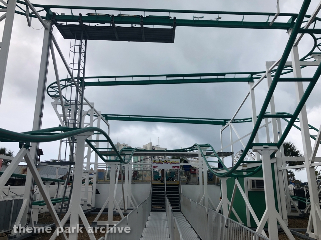 Twist 'n' Shout at Family Kingdom