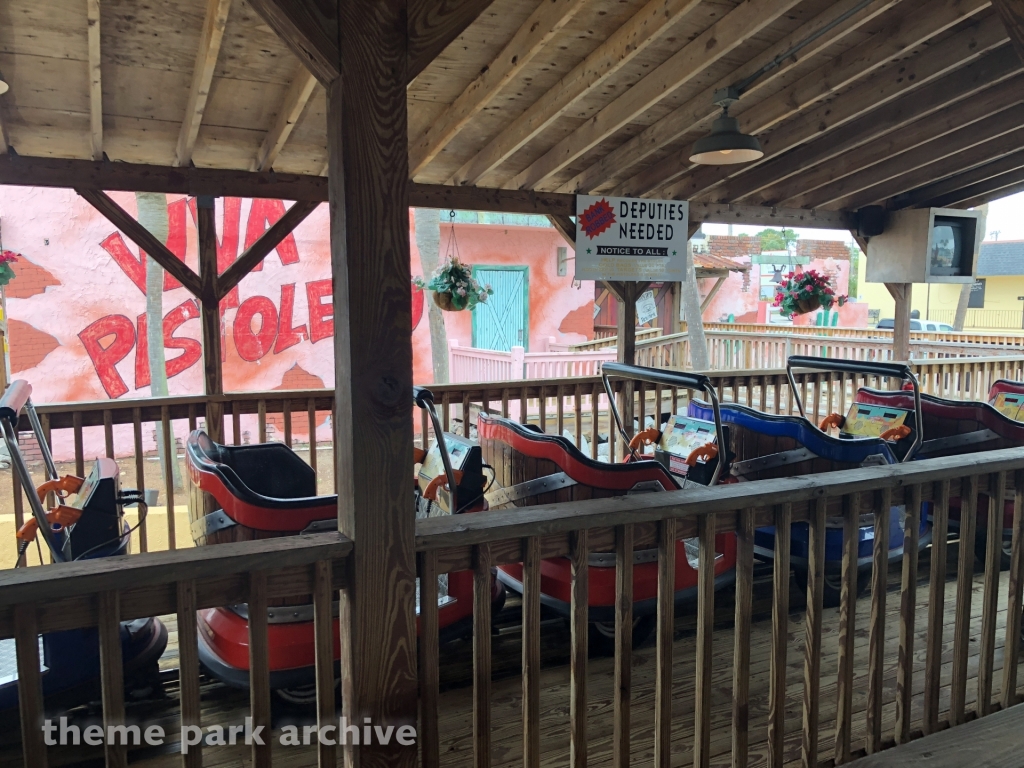 Pistolero Roundup at Family Kingdom