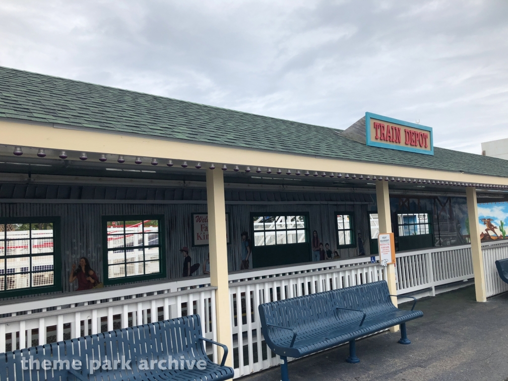 Train at Family Kingdom