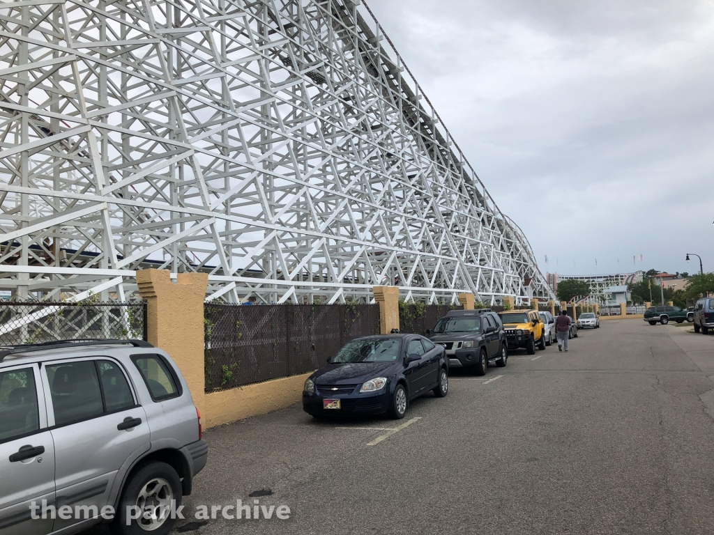 Swamp Fox at Family Kingdom