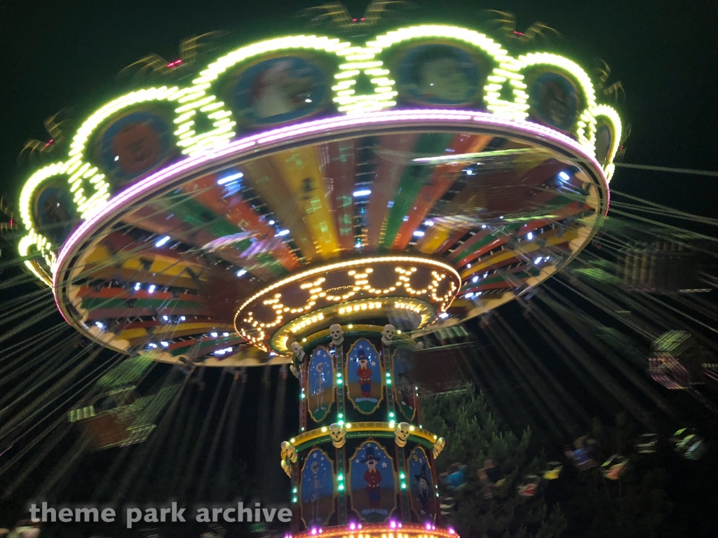 HallowSwings at Holiday World