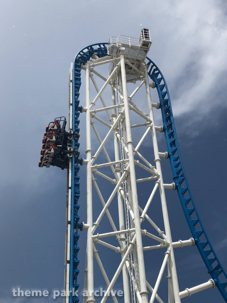 Rollin Thunder at The Park At OWA
