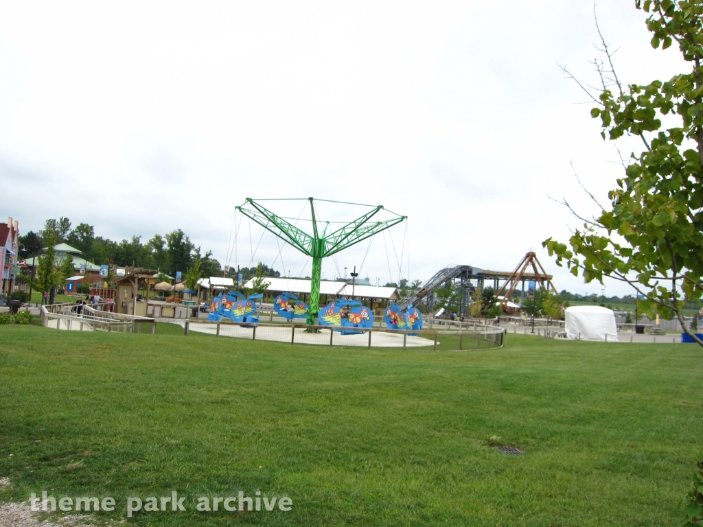 Mission Macaw at Zoombezi Bay