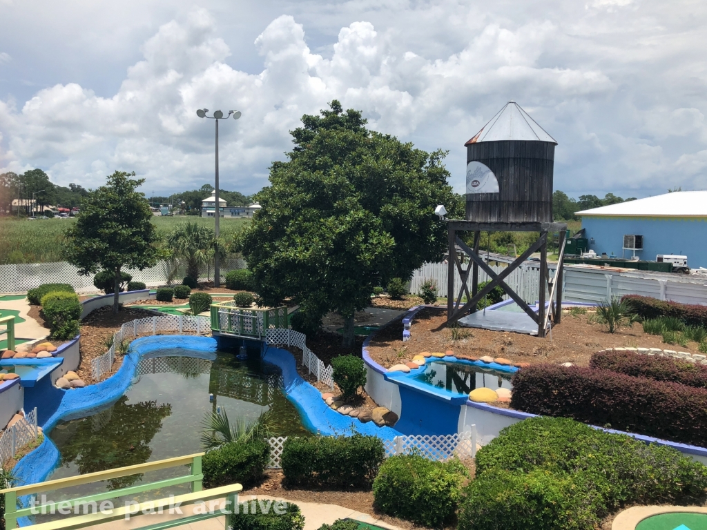 Mini Golf at Waterville USA