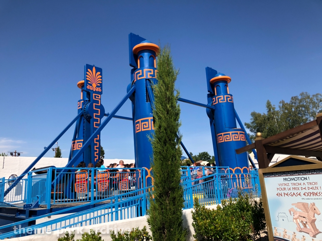 Le Cheval De Troie at Parc Asterix