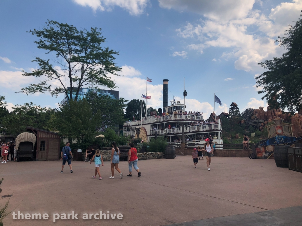 Thunder Mesa Riverboat at Disney Village