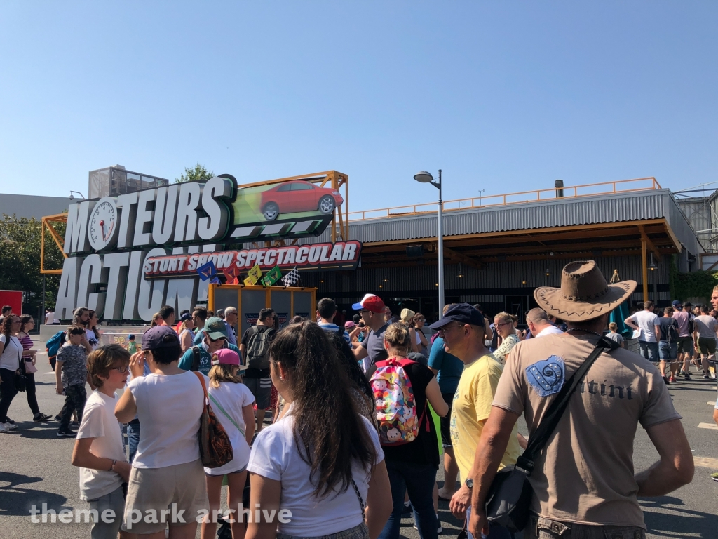 Moteurs Action Stunt Show Spectacular at Disney Village