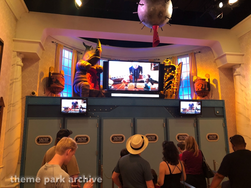 Despicable Me Minion Mayhem at Universal City Walk Hollywood