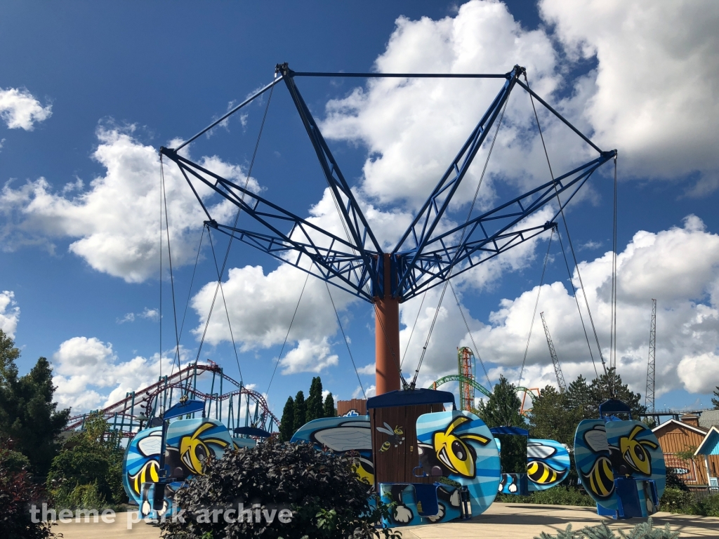 Hornet's Nest at Six Flags Darien Lake