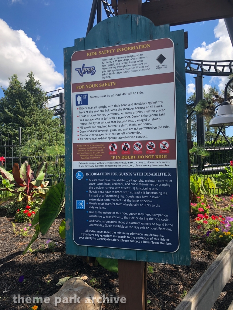 Viper at Six Flags Darien Lake