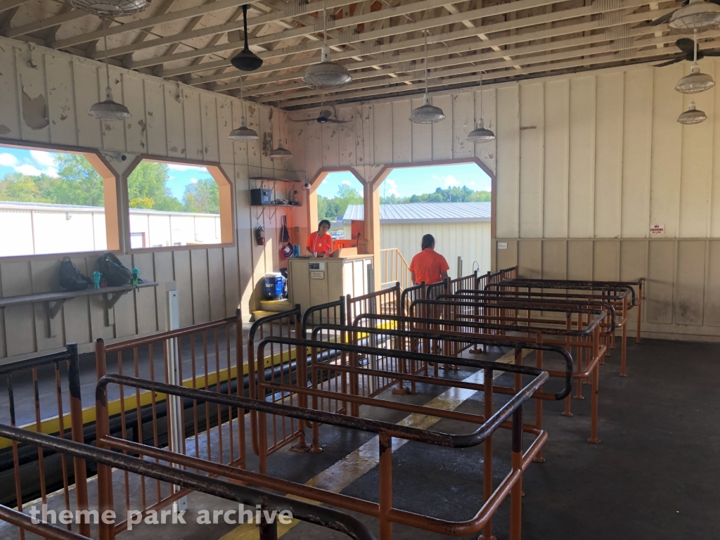 Viper at Six Flags Darien Lake