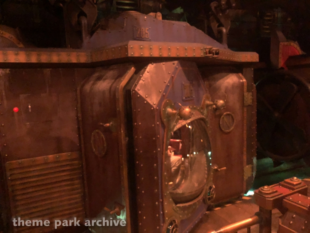 20000 Leagues Under The Sea at Tokyo Disney Resort