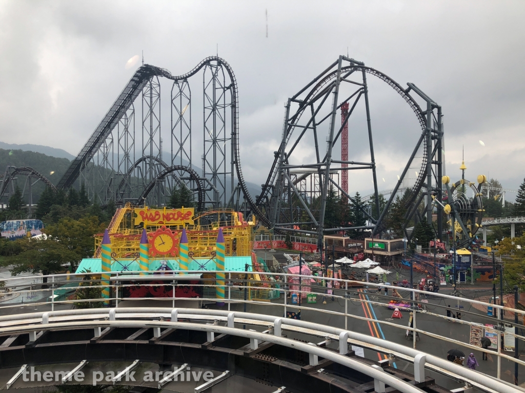 Eejanaika at Fuji Q Highland