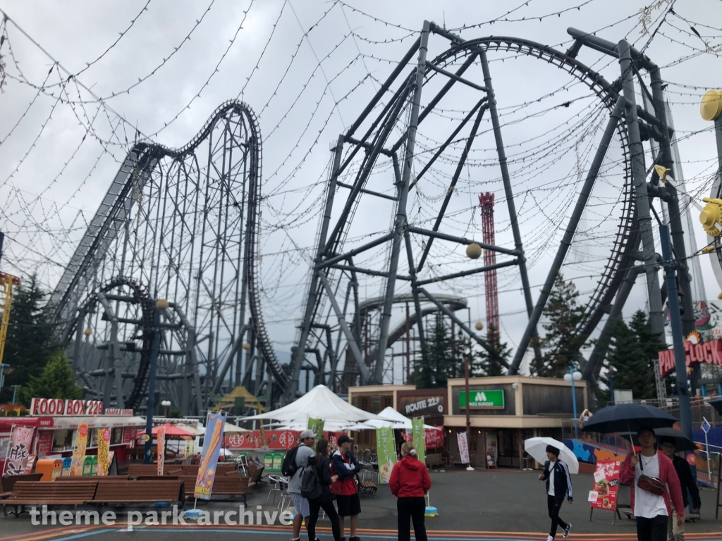 Eejanaika at Fuji Q Highland