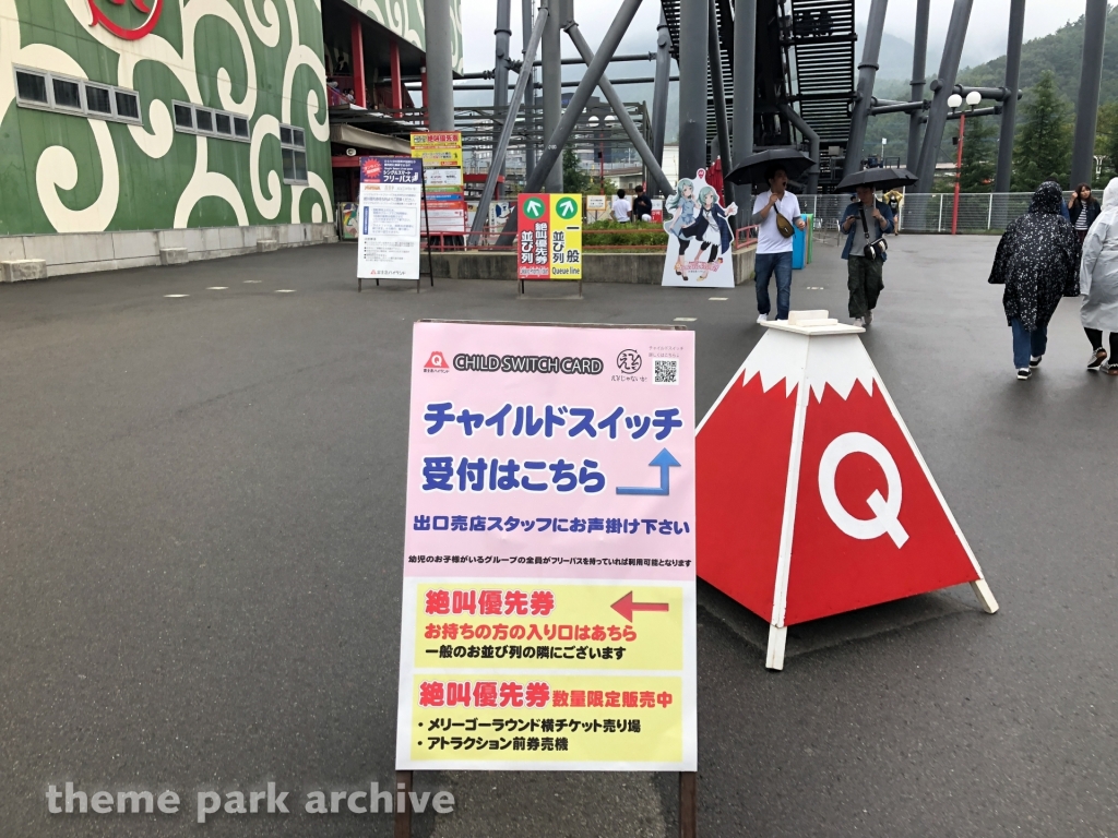 Eejanaika at Fuji Q Highland