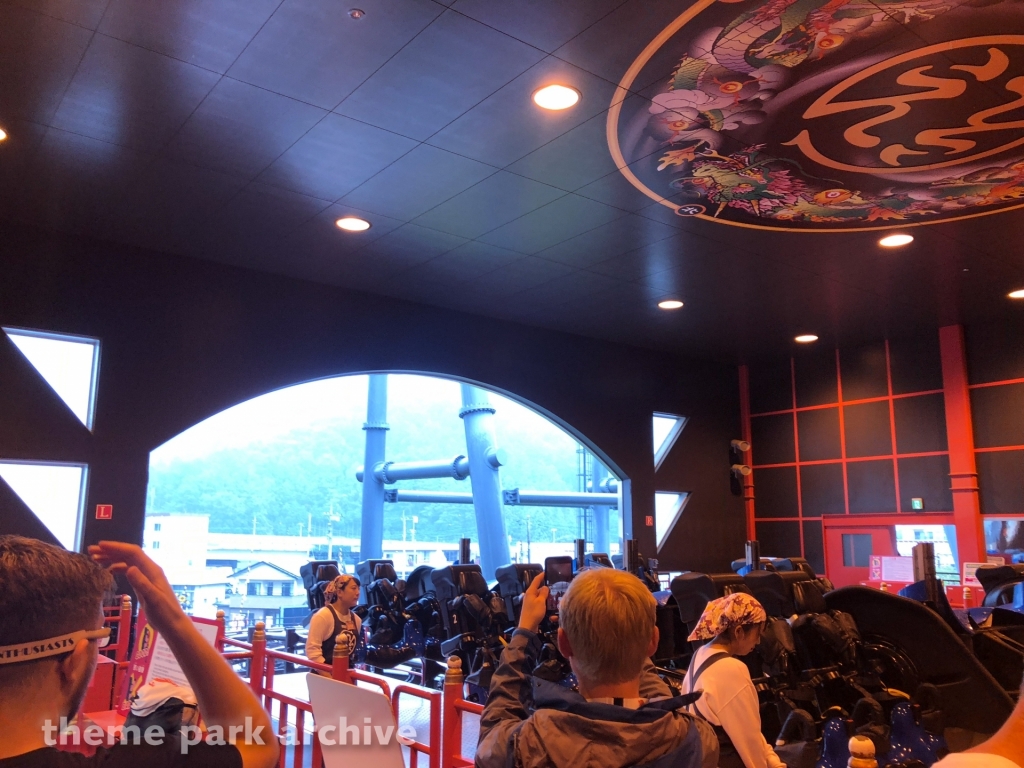 Eejanaika at Fuji Q Highland