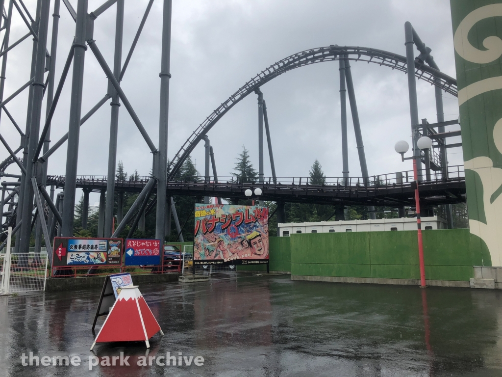 Eejanaika at Fuji Q Highland