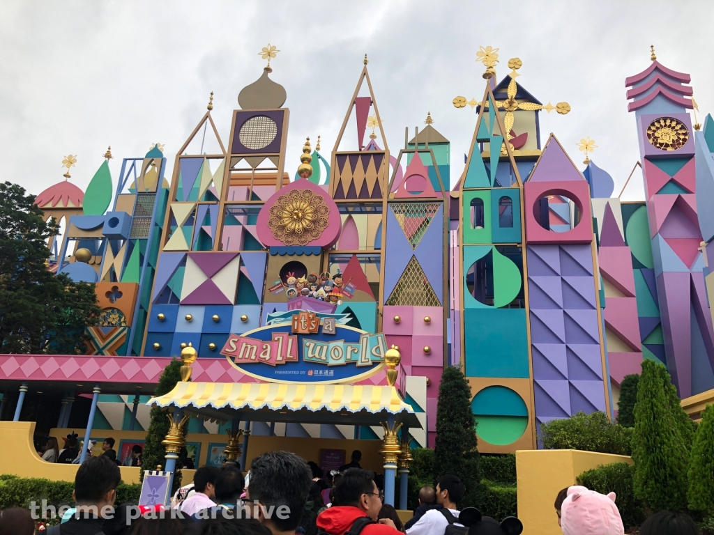 It S A Small World At Tokyo Disneyland Theme Park Archive