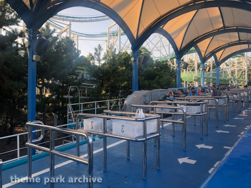 Surf Coaster LEVIATHAN at Yokohama Hakkeijima Sea Paradise