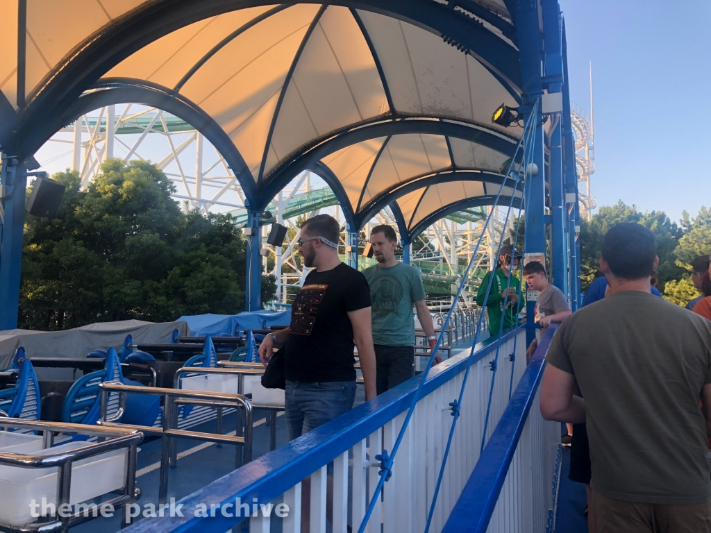 Surf Coaster LEVIATHAN at Yokohama Hakkeijima Sea Paradise