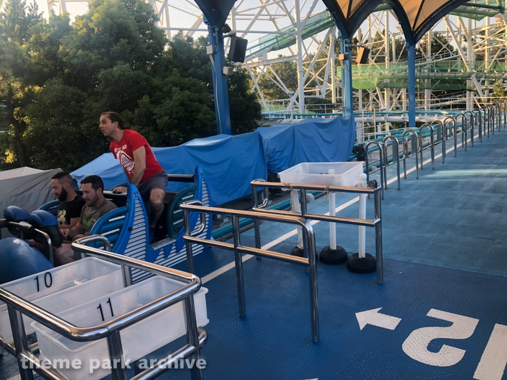Surf Coaster LEVIATHAN at Yokohama Hakkeijima Sea Paradise