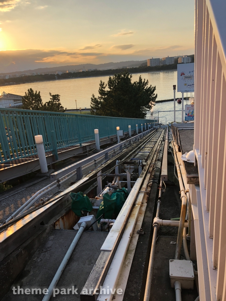 Splashute at Yokohama Hakkeijima Sea Paradise