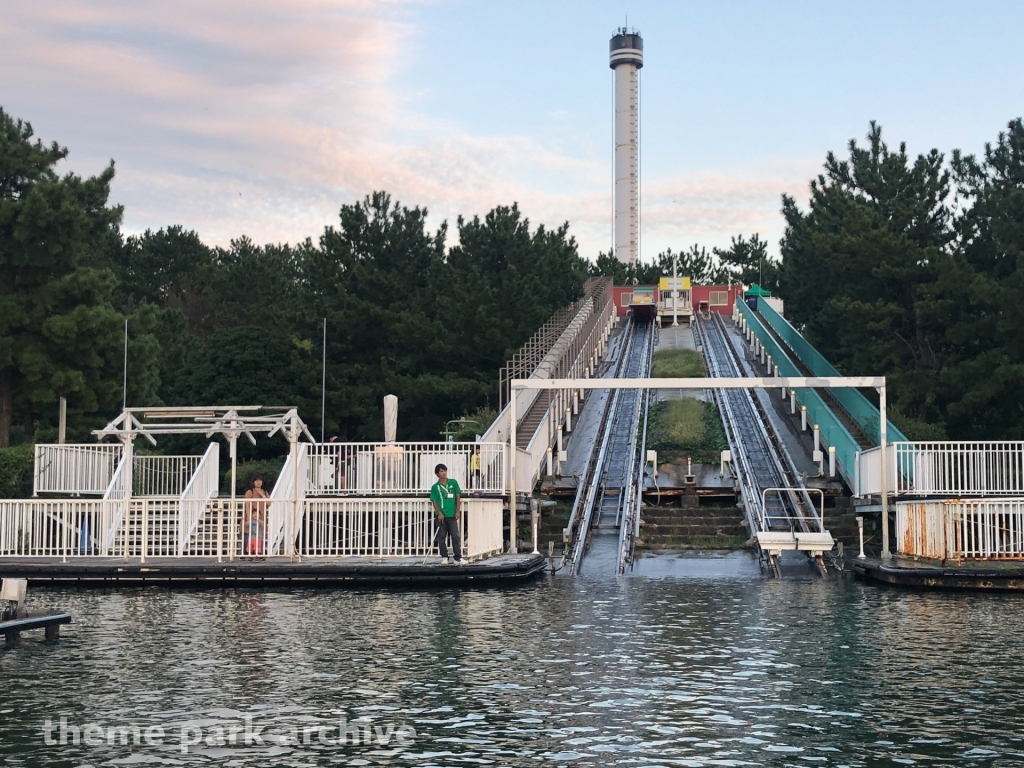 Splashute at Yokohama Hakkeijima Sea Paradise
