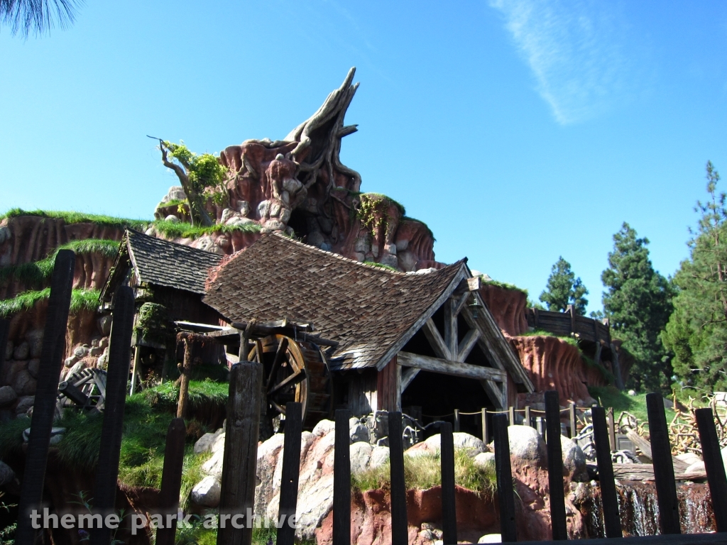 Splash Mountain at Disney California Adventure