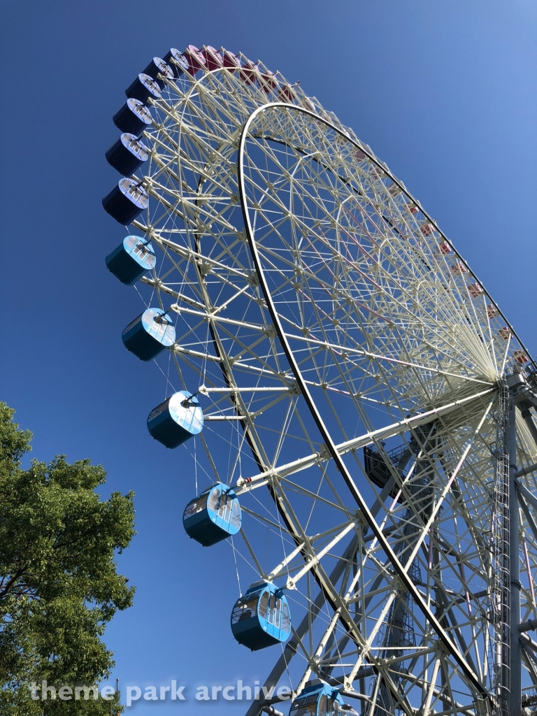 Giant Wheel Aurora at Nagashima Resort