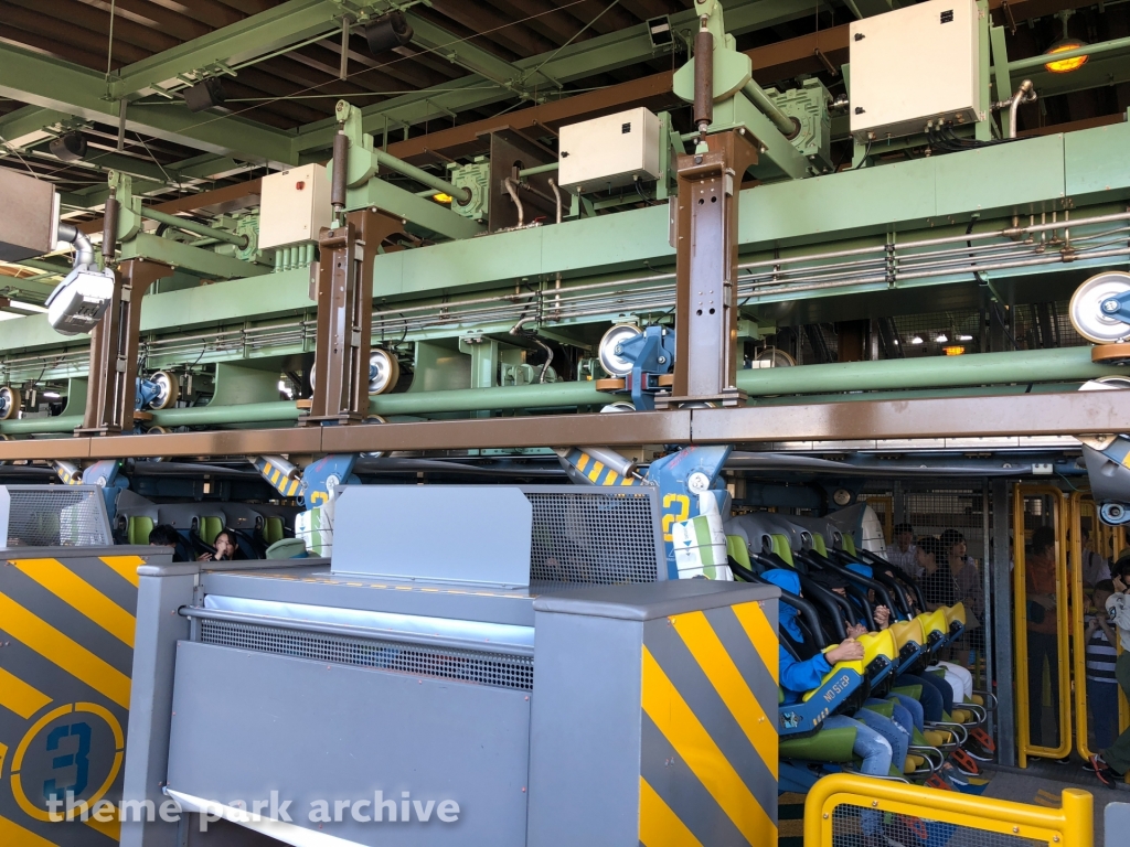 The Flying Dinosaur at Universal Studios Japan