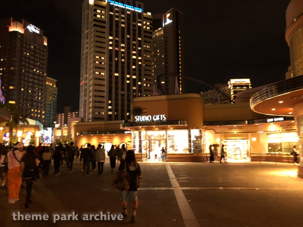 Entrance at Universal Studios Japan