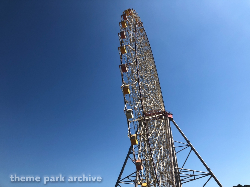 Giant Peeter at Himeji Central Park