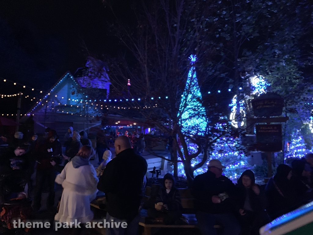 Plaza at Wilderness Pass at Dollywood