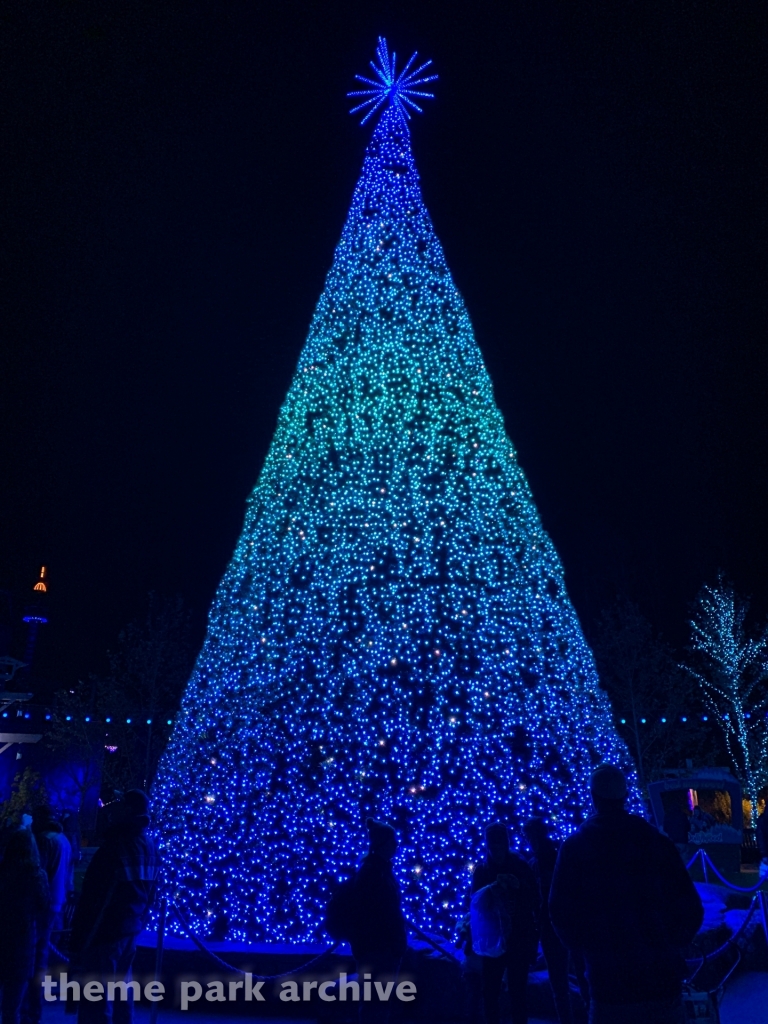 Plaza at Wilderness Pass at Dollywood