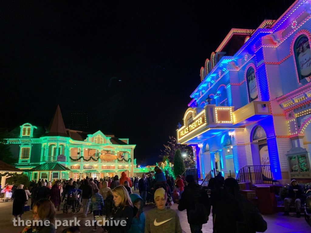 Palace Theater at Dollywood