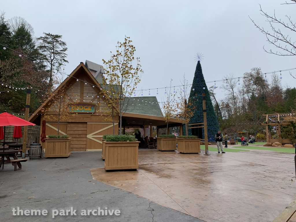 Plaza at Wilderness Pass at Dollywood