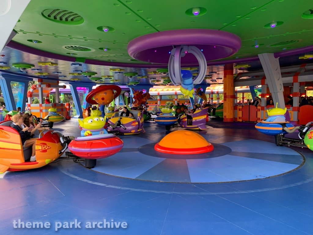 Alien Swirling Saucers at Disney's Hollywood Studios