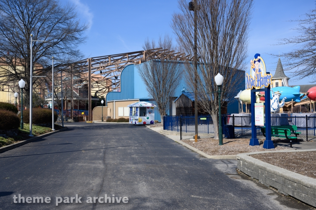 Mad Hatter at Kentucky Kingdom