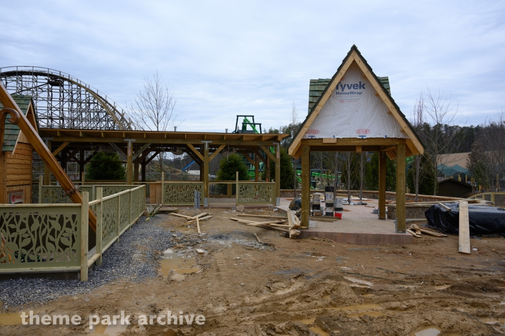 Great Tree Swing at Dollywood