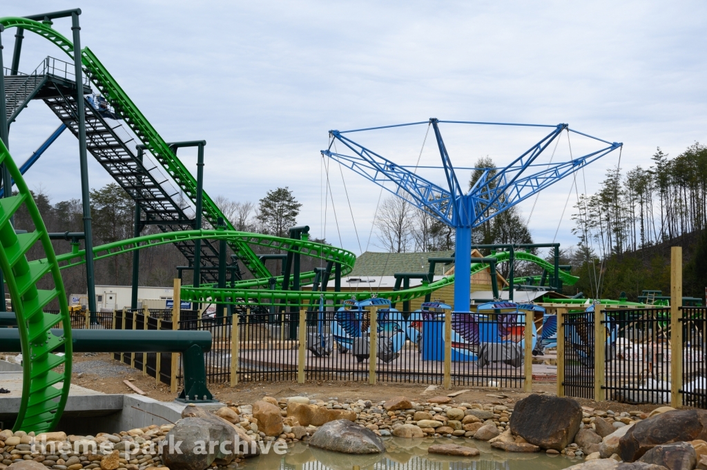 The Mad Mockingbird at Dollywood